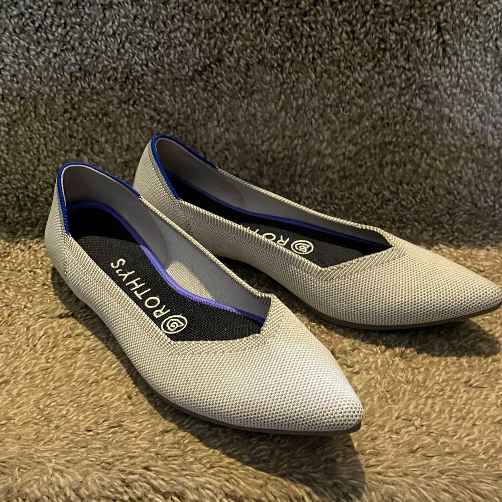 NWOT Rothy’s pointed toe flats